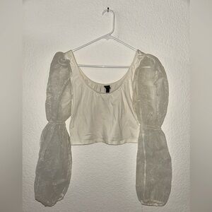 Wild Fable Crop Top w/Long Sleeve. Off white color, US Medium,